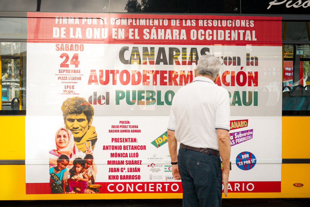 La campaña "Canarias por la autodeterminación del pueblo saharaui" rueda por Las Palmas de Gran Canaria