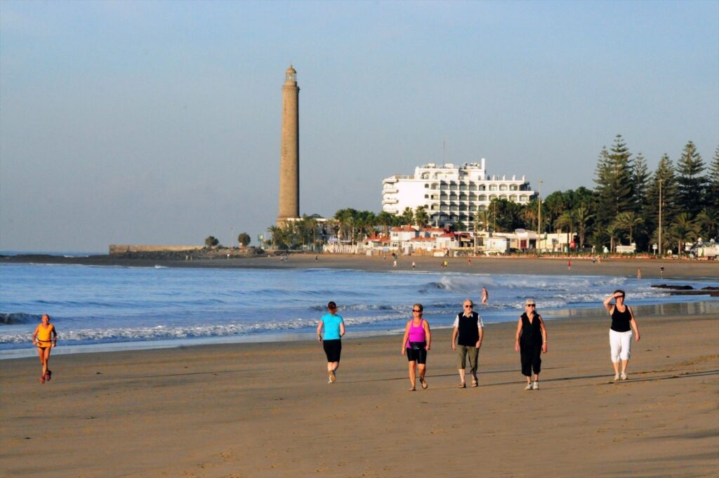 La temperatura del Atlántico supera sus valores del mes de julio en Canarias