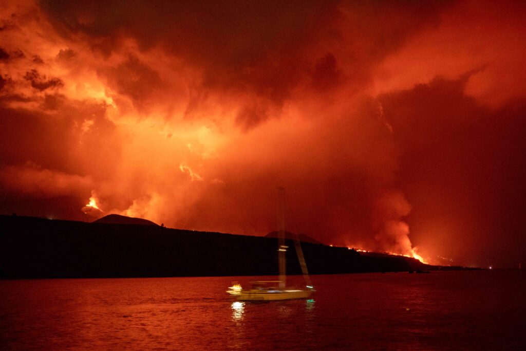 Este 19 de septiembre se cumplirán dos años de la erupción de Tajogaite. Los días previos, fueron jornadas en las que los habitantes de la isla contaban los terremotos que se registraban, en los que acudían a reuniones de expertos y a encuentros con los vecinos