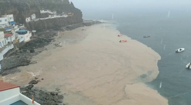 La lluvia caída en Ingenio y Telde afecta al tráfico, alcantarillas y tendido eléctrico