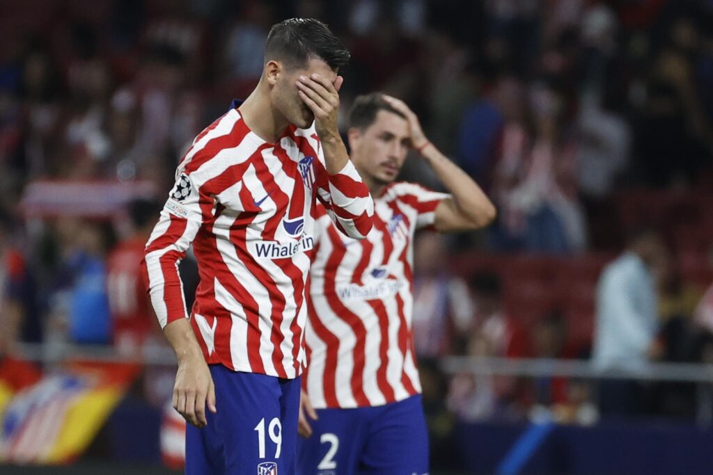 El Atlético perdona ante le Brujas y sigue en el alambre