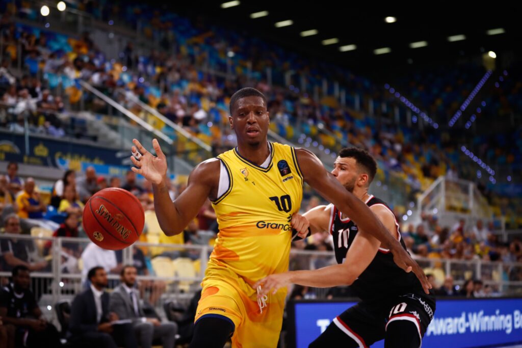 El Gran Canaria supera con solvencia al London Lions (87-69)