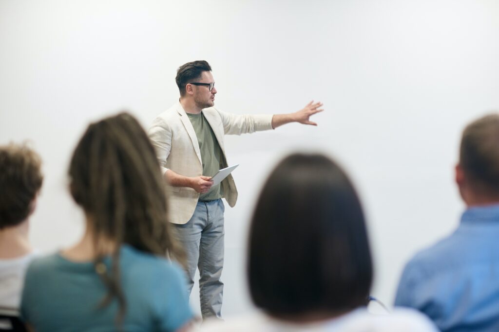 UGT inicia una consulta entre el profesorado sobre proceso de estabilización