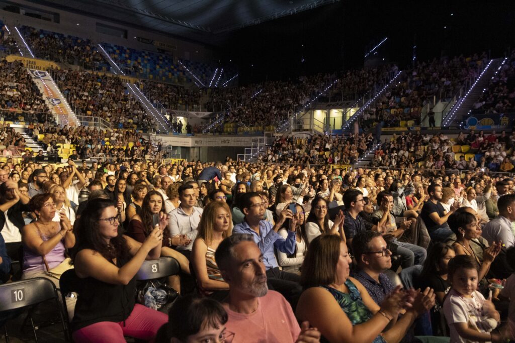 La V Gala solidaria de 'Pequeño Valiente' reúne a más de 4.000 personas