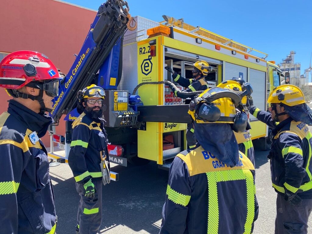 Bomberos de Gran Canaria y Cabildo se citan como "ultima oportunidad para un acuerdo"