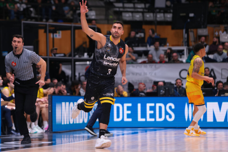 89-73. El Lenovo Tenerife se hace con la victoria en el derbi canario