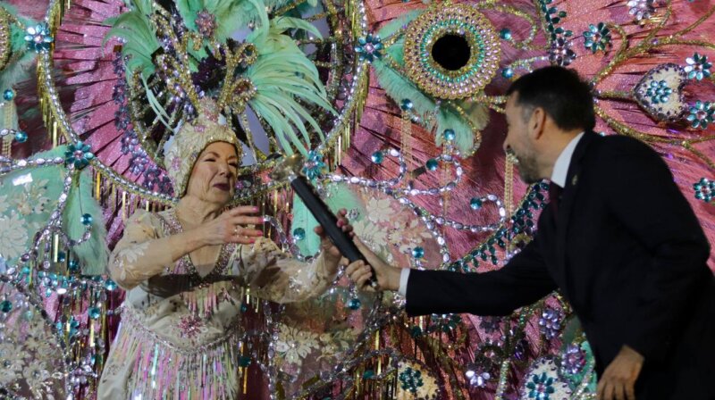 América González González, Reina de los Mayores del Carnaval de Santa Cruz de Tenerife