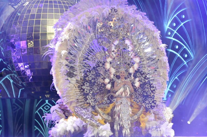 Lola Ortiz se convierte en Reina del Carnaval de Las Palmas de Gran Canaria