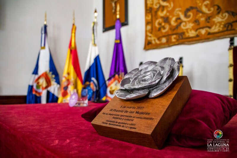 Clara Montesdeoca, Marisa Pérez Belloch y Luisa Machado, premio Mujeres 2023