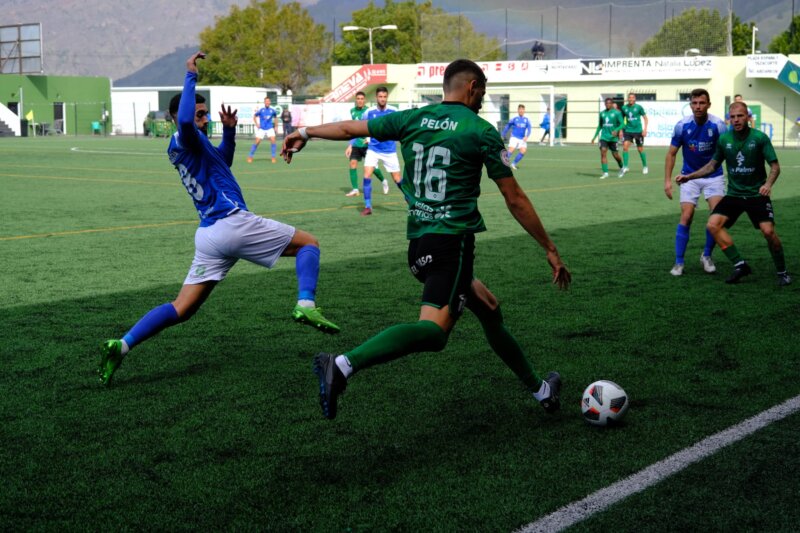 El Atlético Paso recibe al Estepona con la necesidad de seguir fuerte en casa