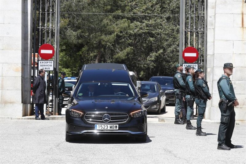 Llegan al cementerio de San Isidro los restos de Primo de Rivera