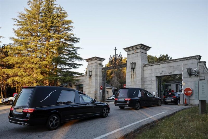 Llegan al cementerio de San Isidro los restos de Primo de Rivera