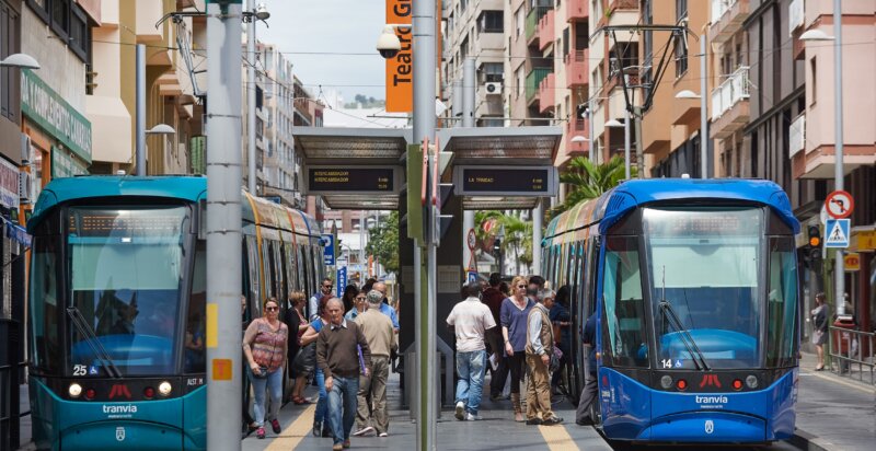 Horarios de guaguas y tranvía para Fin de año en Canarias