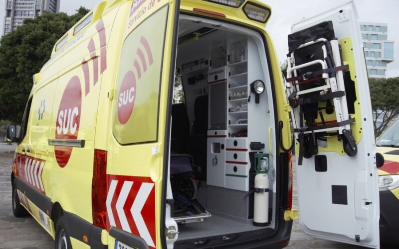 Un hombre en estado crítico al sufrir una caída en una piscina de un complejo turístico de Tías (Lanzarote)