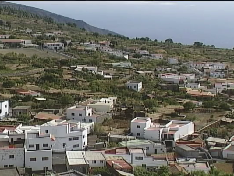 El aumento del consumo de agua de riego en El Hierro se dispara y deja a agricultores sin suministro