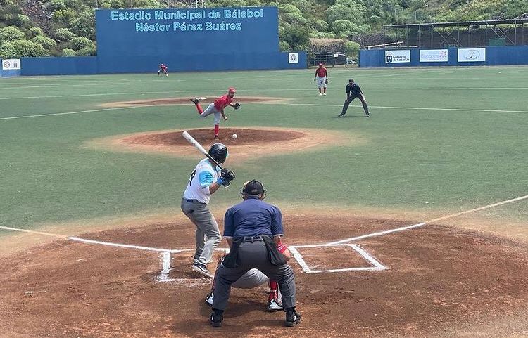 El Tenerife Marlins se estrena en la fase por el título ganando a Viladecans