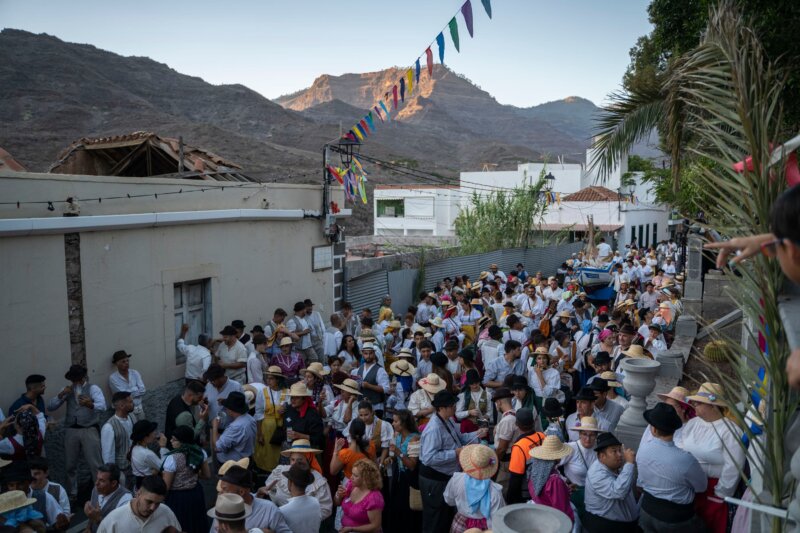 Televisión Canaria emite la romería de San Antonio 'El chico' 