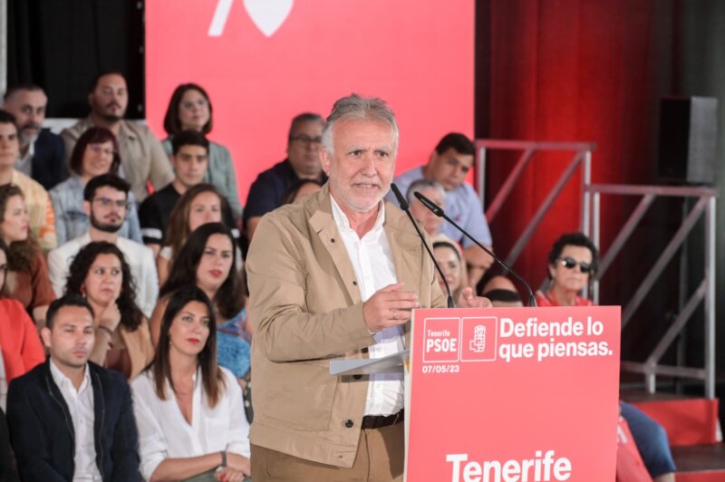 Torres en visita de Sánchez a Tenerife