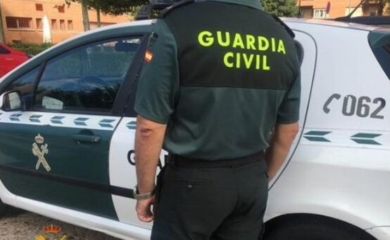 Una narcolancha embiste una embarcación de la Guardia Civil y mata a dos agentes en Barbate