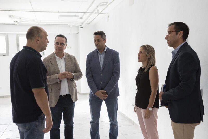 Poli Suárez realiza su primera visita institucional a Agaete y La Aldea de San Nicolás