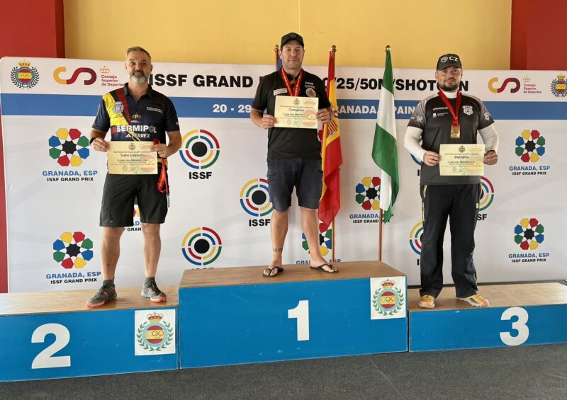 Andrés Montiel, medalla de bronce en tiro en la IV Copa de la Fase Presidente