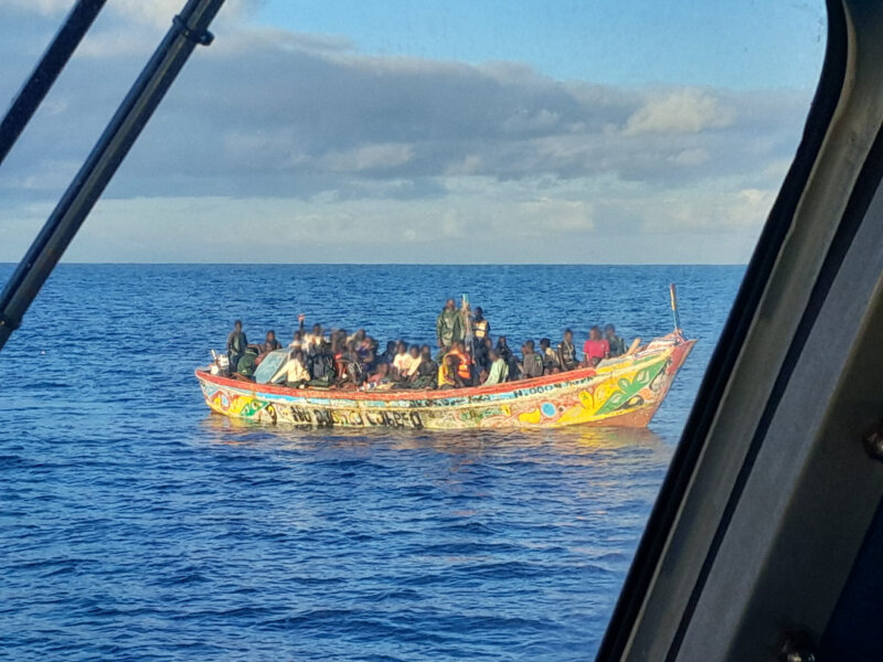 Llegan 106 personas a bordo de dos pateras a Tenerife y Lanzarote