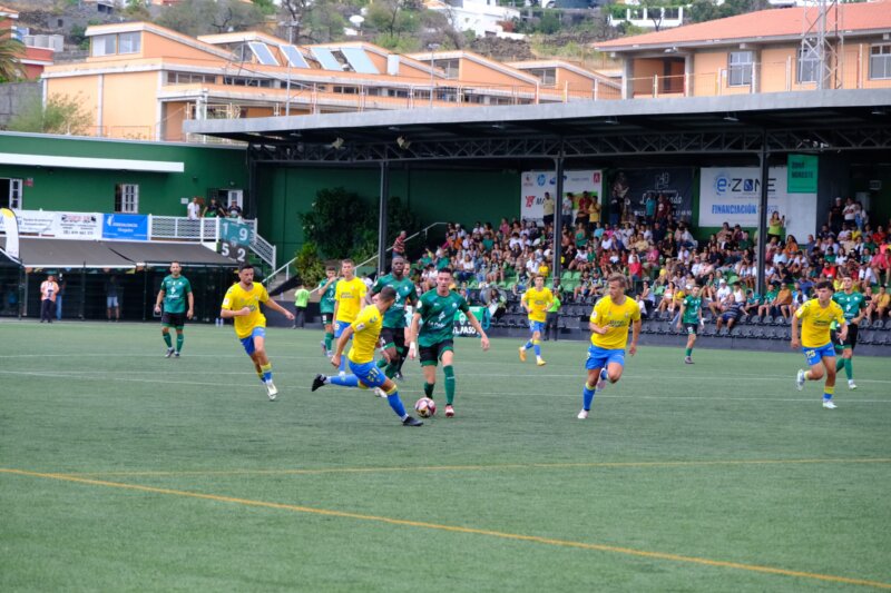 La UD Las Palmas pierde su encuentro amistoso en La Palma / UD Las Palmas