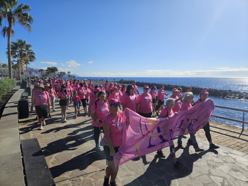 La 'Marcha por Ellas' recorre Candelaria