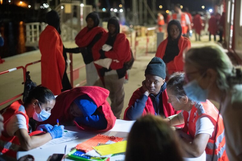 Migrantes rescatados este miércoles en Fuerteventura en una de las seis embarcaciones auxiliadas durante la madrugada