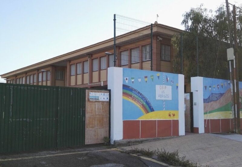 Clases telemáticas en el colegio de Los Abrigos por las deficiencias en la estructura