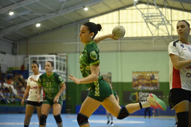 34-23 | El Rocasa deja encarrilada la Copa EHF con 11 puntos de ventaja