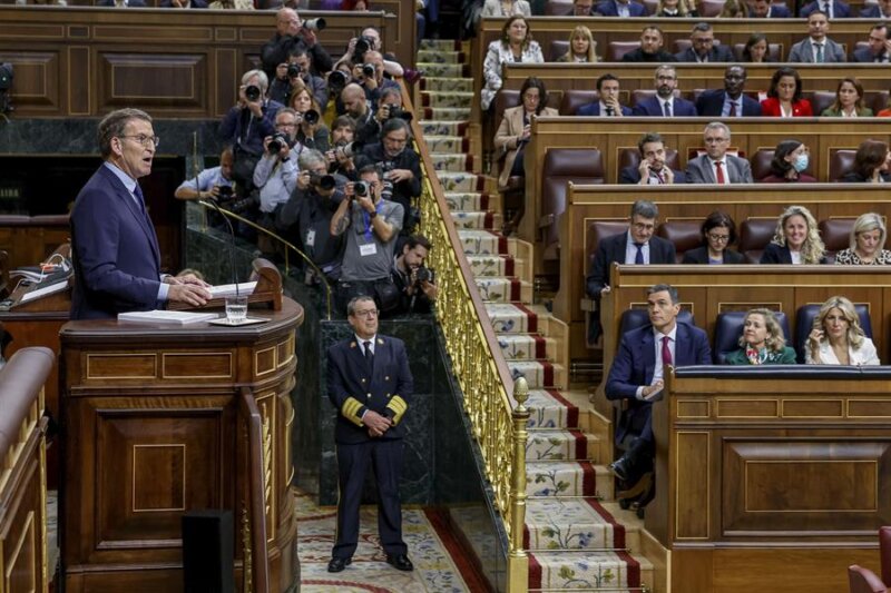 Feijóo en debate investidura Sánchez. EFe