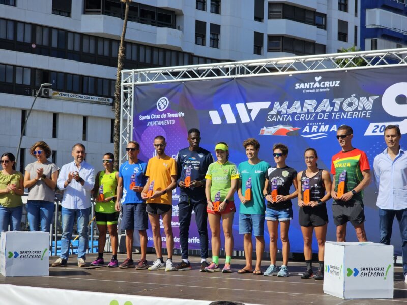 Juan Ramón Sánchez y Lilian Jöesaar vencedores en la Maratón Internacional de Santa Cruz