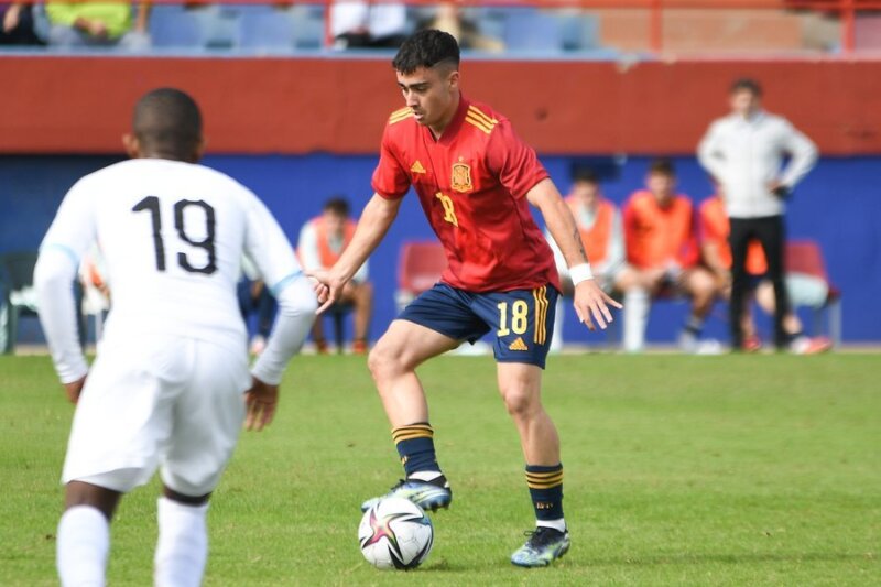 Alberto Moleiro con la selección sub-21