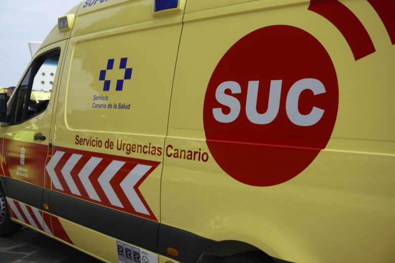 El personal del SUC realizó la asistencia sanitaria de la herida y la trasladó en ambulancia al Hospital Universitario Doctor Negrín mientras que la Policía Local instruyó las diligencias