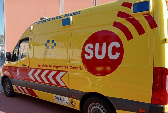 Dos heridos por un accidente de moto en Telde. Ambulancia del Servicio de Urgencias Canario (SUC) CEDIDO POR 112 CANARIAS (Foto de ARCHIVO) 