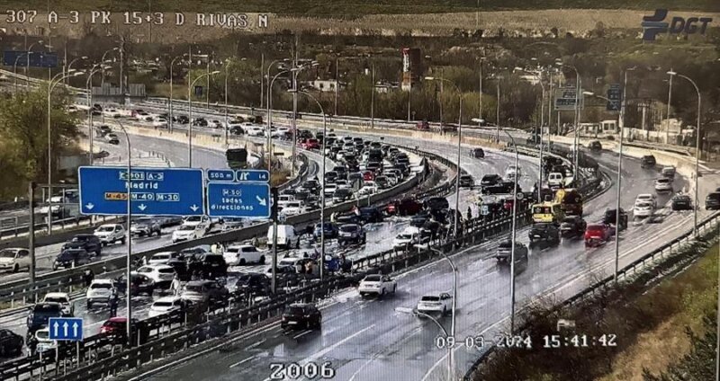 Casi 20 heridos en una colisión múltiple en la A-3 a la entrada de Madrid