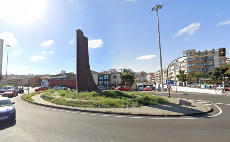 El accidente se produjo a primera hora de este lunes en el túnel Julio Luengo de Las Palmas de Gran Canaria