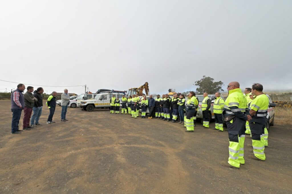 Imagen de la presentación del dispositivo de mantenimiento de las carreteras de El Hierro