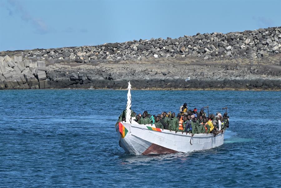 Cayuco llegado a El Hierro