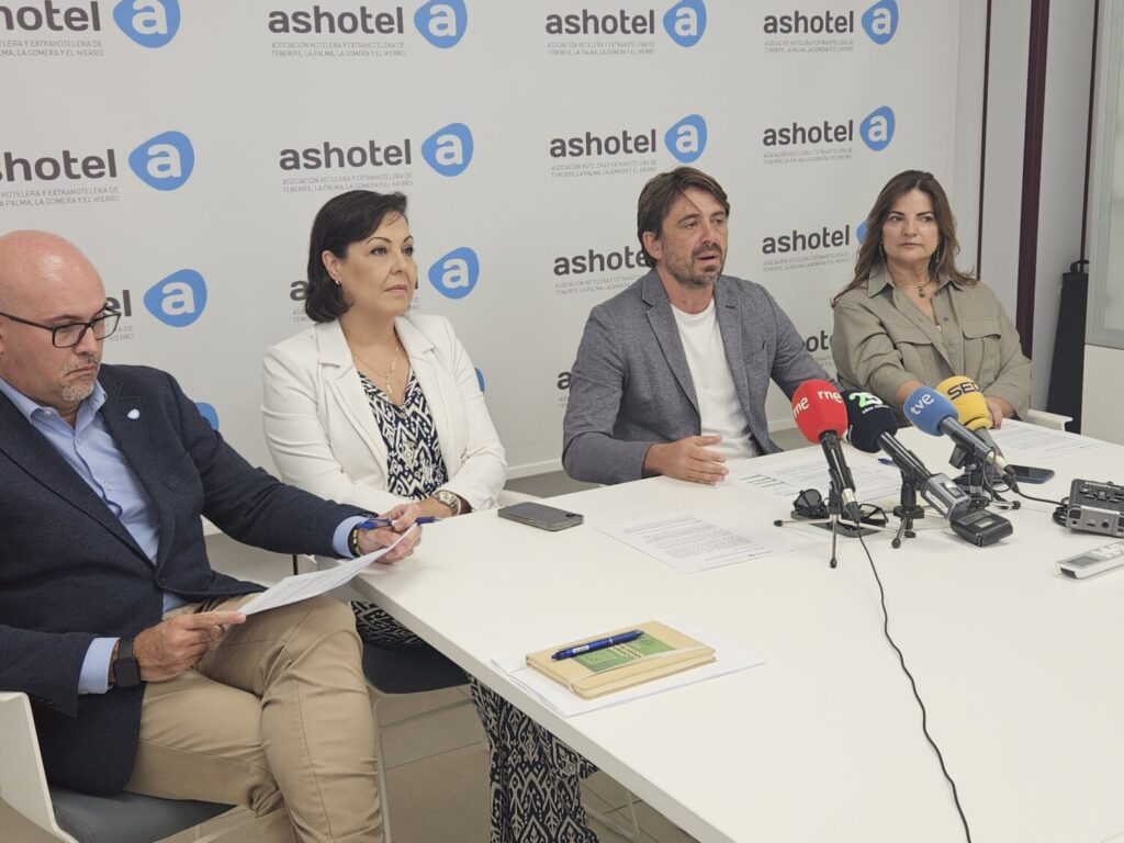 CCOO sostiene que el anuncio realizado por parte de Ashotel de duplicar la subida salarial pactada por convenio obedece "al único interés de desviar la atención sobre la realidad"