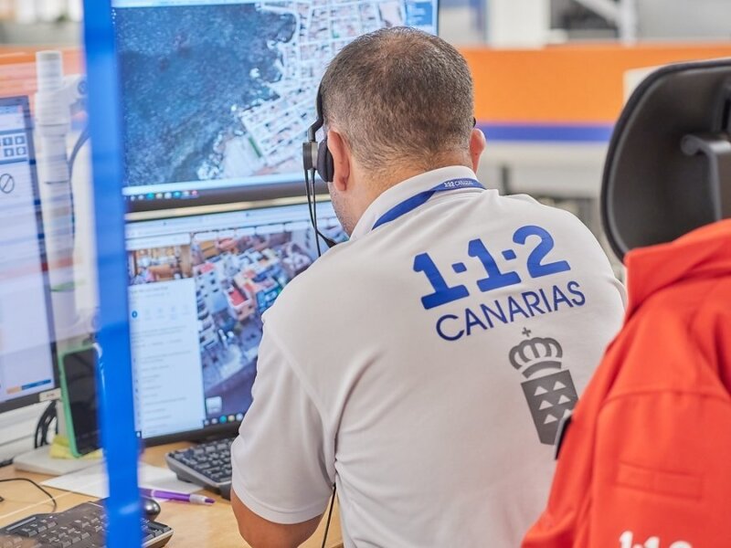 Herido grave un motorista tras chocar contra una guagua. Sala operativa del Centro Coordinador de Emergencias y Seguridad (Cecoes) 1-1-2 CANARIAS (Foto de ARCHIVO) 22/7/2023