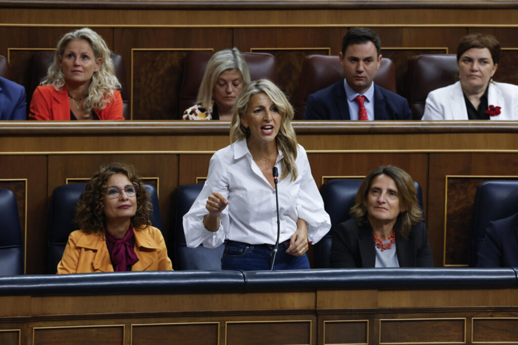 Yolanda Díaz en la sesión de control al Gobierno. Fuente: EFE