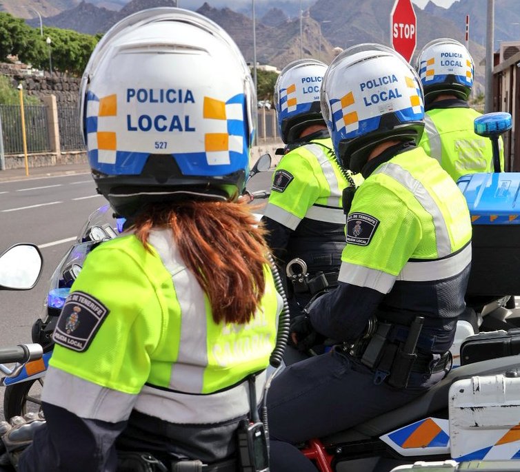 Detenido por amenazar de muerte a su hermana. Imagen: Agentes de la Policía Local de Santa Cruz de Tenerife.  @PoliciaLocalSC