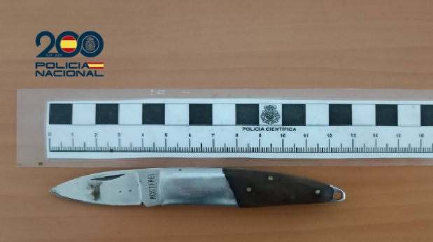 Cuchillo incautado por la Policía Nacional utilizado para cometer los hechos