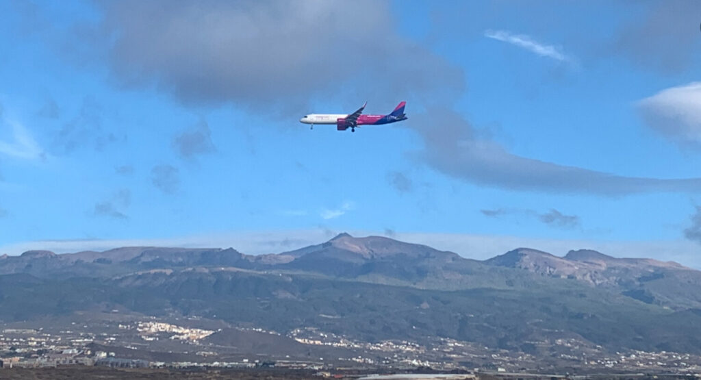 Aviones en aproximación al Aeropuerto Tenerife Sur / RTVC