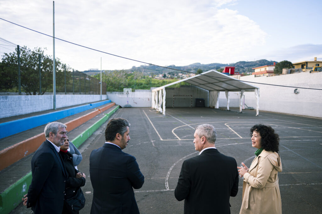 Luz verde para construir un un pabellón en el CEIP Las Mercedes y para techar la cancha del colegio El Ortigal/Ayuntamiento de La Laguna