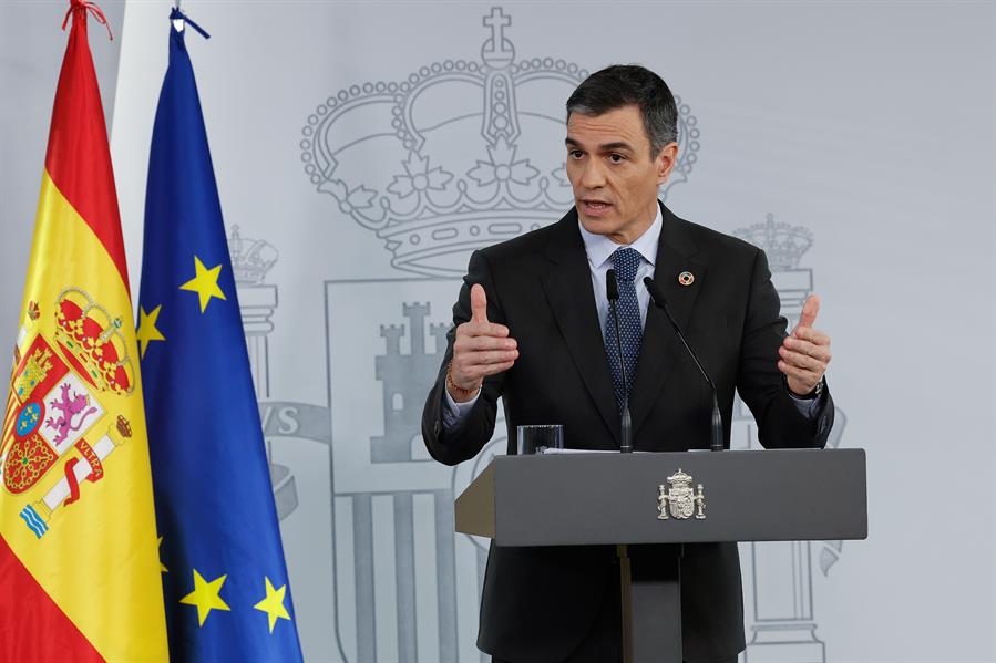 El presidente del Gobierno, Pedro Sánchez, ofrece una rueda de prensa al término de la reunión del Consejo de Ministros, este martes en Madrid. EFE/J.P. Gandul