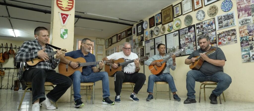 Una agrupación folclórica del norte de Gran Canaria / Fotograma de Orígenes, 'José Manuel Ramos'